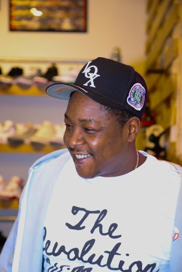 ATL HOT SPOT ‘FIRST CLASS SNEAKS’ DOES EXCLUSIVE MEET & GREET WITH JADAKISS!